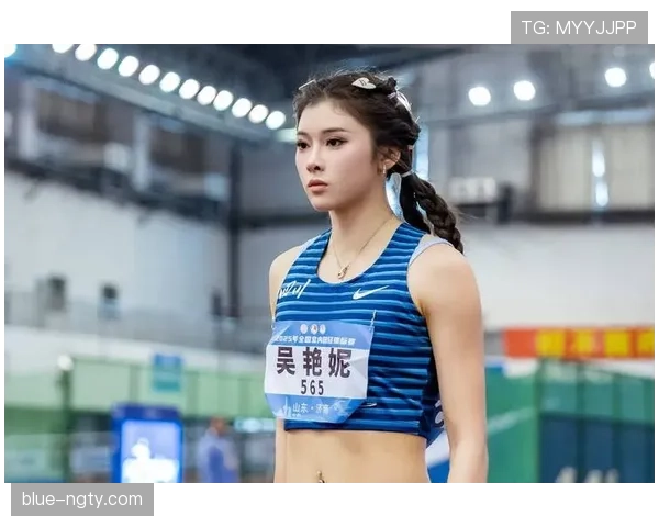 吴艳妮赛前涂睫毛膏上场，这姐是来比赛还是走红毯啊？